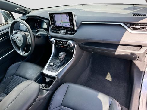 Used 2021 Toyota RAV4 XSE image 34