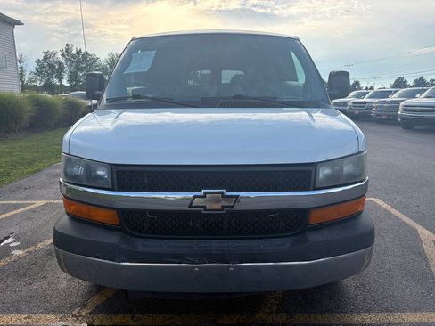 Used 2014 Chevrolet Express 3500 LT w/ LT Preferred Equipment Group RWD image 3