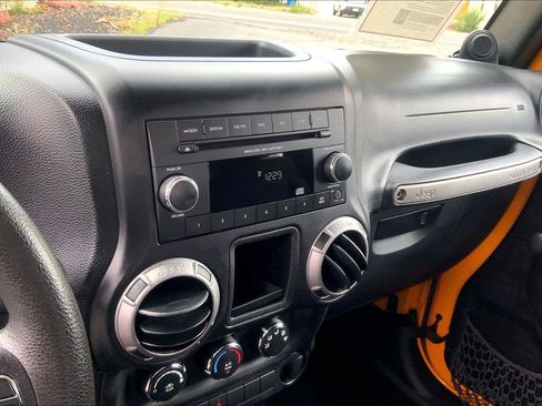 Used 2012 Jeep Wrangler Sport AWD/4WD image 21