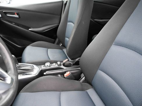 Used 2017 Toyota Yaris iA FWD image 10