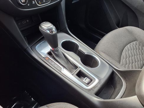 Used 2020 Chevrolet Equinox LT image 21