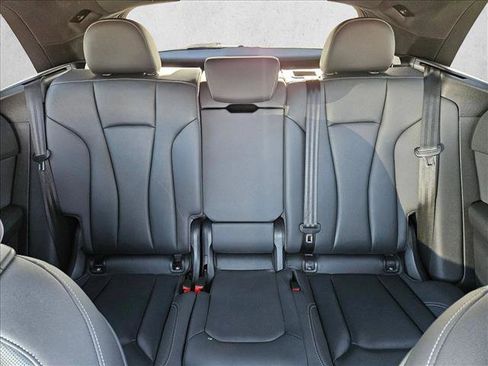 Used 2020 Audi Q8 Premium Plus w/ Premium Plus Package image 17