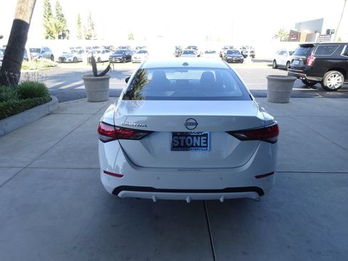 Used 2025 Nissan Sentra SV FWD image 7