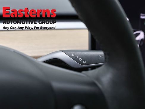 Used 2023 Tesla Model 3 Standard Range image 13