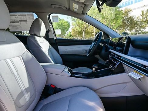New 2026 Hyundai Tucson SEL image 18