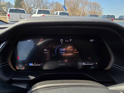 Used 2022 Jeep Grand Cherokee Overland w/ Luxury Tech Group IV image 18