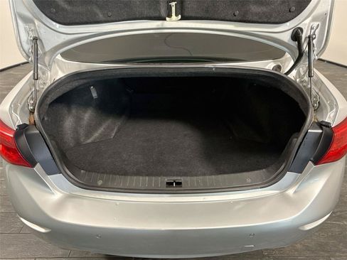 Used 2015 INFINITI Q50 w/ Deluxe Touring Package RWD image 8