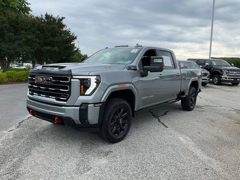 Used 2025 GMC Sierra 2500 AT4 w/ AT4 Premium Plus Package AWD/4WD image 1