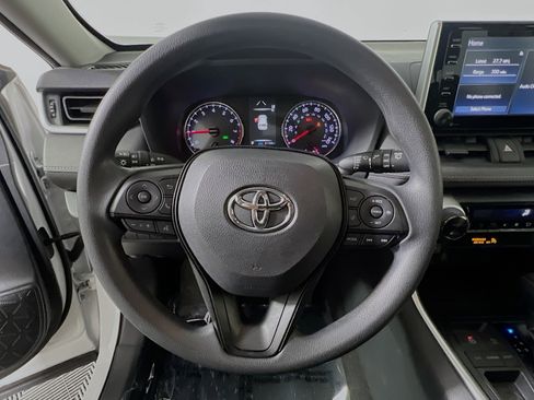 Used 2020 Toyota RAV4 XLE w/ Convenience Package image 18