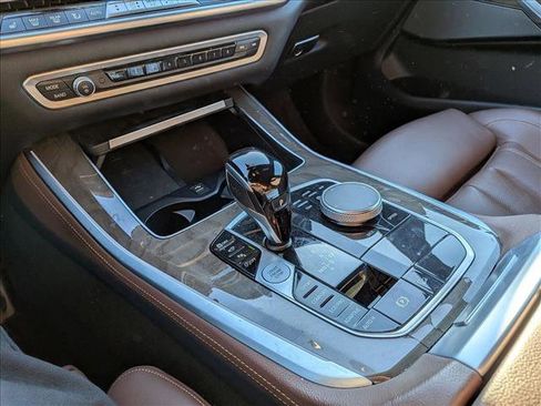 Used 2019 BMW X5 xDrive40i w/ M Sport Package image 11