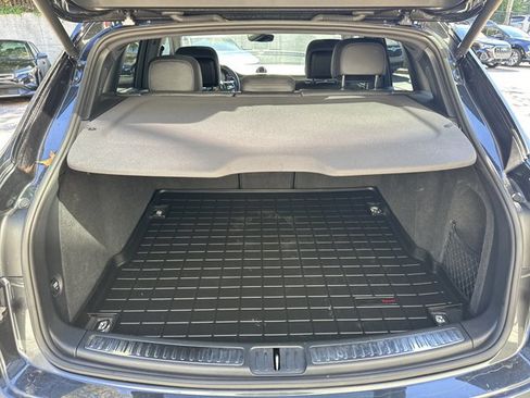 Used 2021 Porsche Macan S image 23