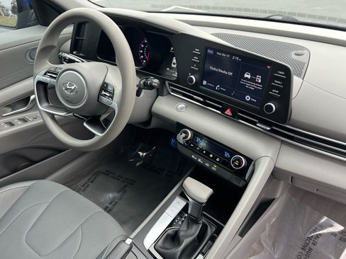 Used 2023 Hyundai Elantra SEL image 62