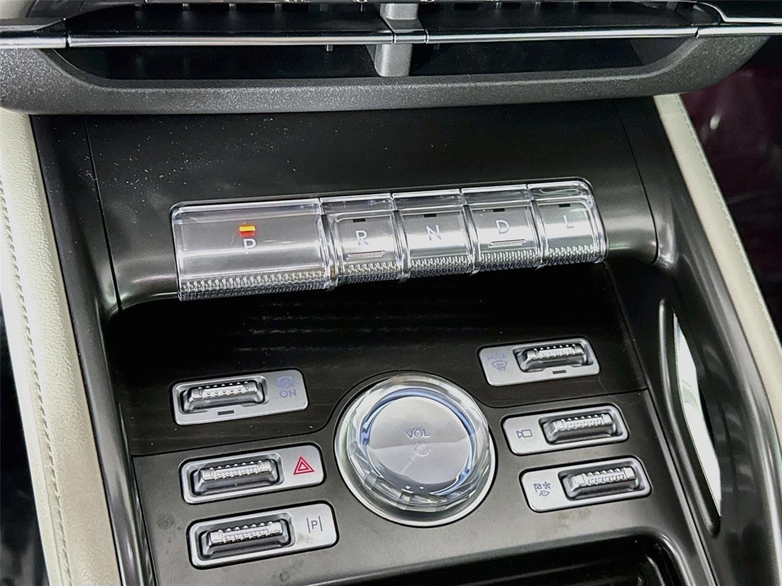 Used 2024 Lincoln Nautilus Reserve AWD/4WD image 19