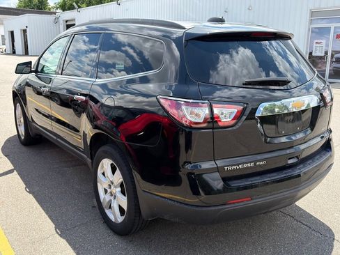 Used 2017 Chevrolet Traverse LT w/ Style and Technology Package AWD/4WD image 8