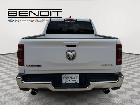 Used 2024 RAM 1500 Laramie AWD/4WD image 4