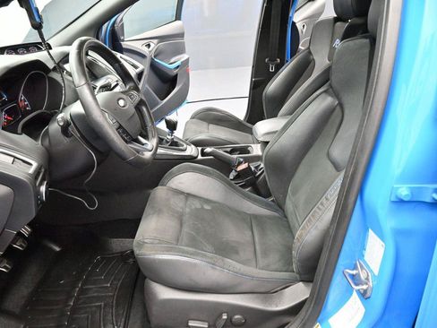 Used 2016 Ford Focus RS AWD/4WD image 13