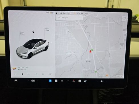 Used 2021 Tesla Model 3 Performance AWD/4WD image 21