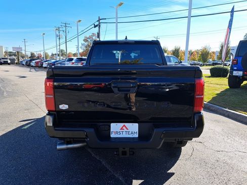 New 2025 Toyota Tacoma TRD Off-Road image 7