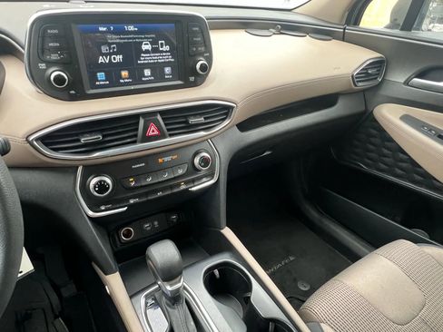 Used 2020 Hyundai Santa Fe SE image 20