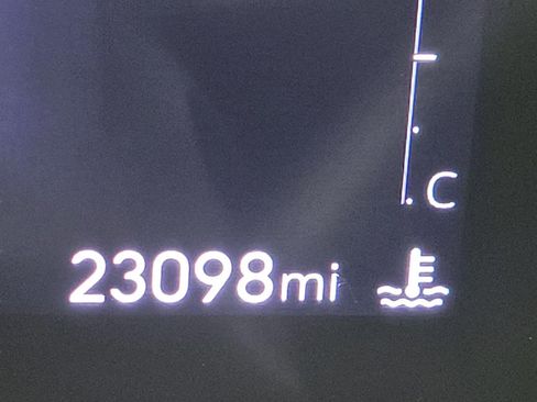 Used 2025 Buick Encore GX Preferred image 2