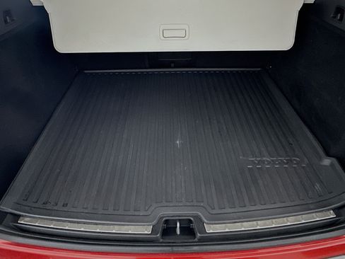 Used 2023 Volvo XC60 B5 Plus w/ Protection Package Premier image 31