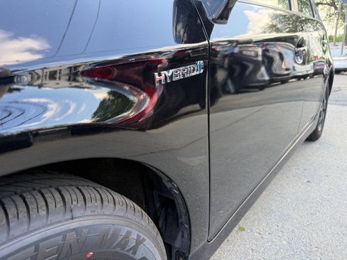 Used 2013 Toyota Prius Two FWD image 20