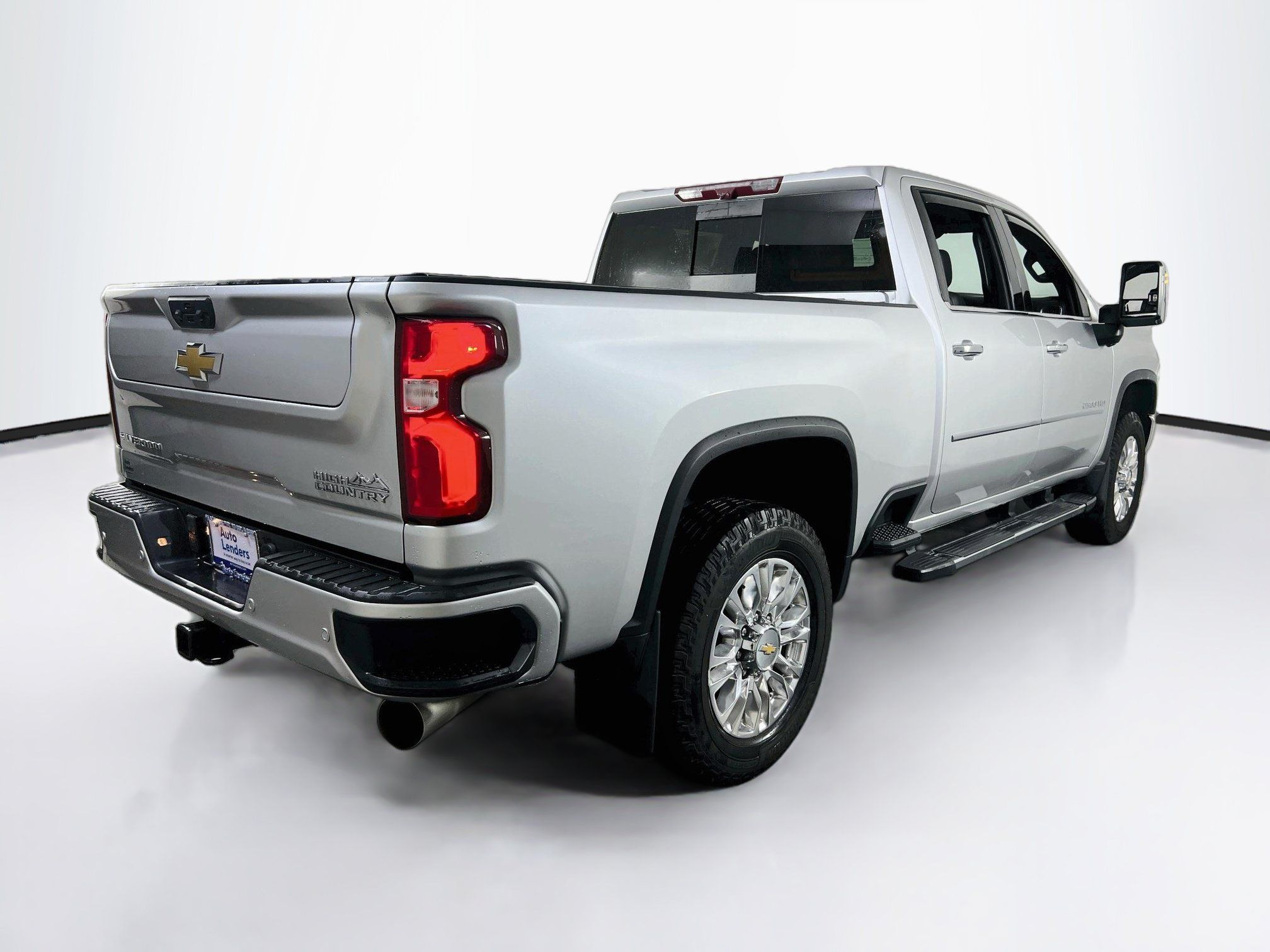 Used 2022 Chevrolet Silverado 2500 High Country w/ Z71 Off-Road Package AWD/4WD image 5
