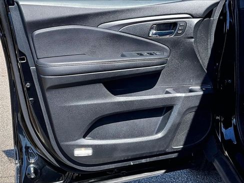Used 2023 Honda Ridgeline RTL-E image 9