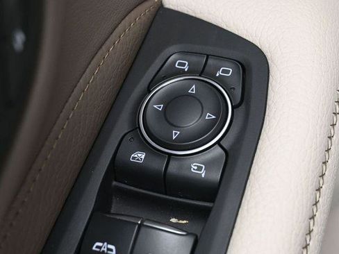 Used 2021 GMC Yukon Denali AWD/4WD image 12