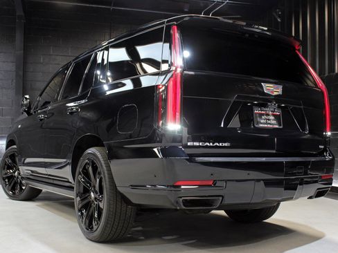 Used 2025 Cadillac Escalade Sport Platinum image 10
