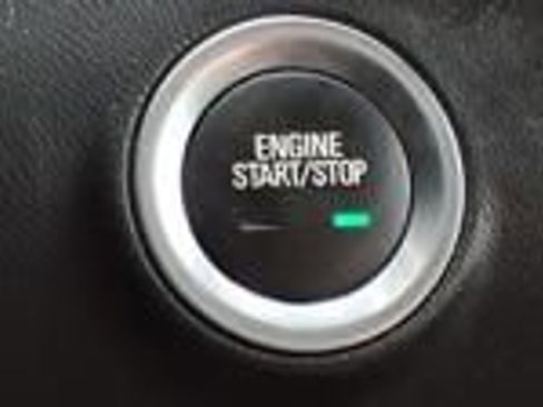 Used 2023 GMC Terrain SLE w/ Driver Convenience Package image 9