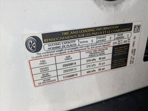 Used 2020 Jaguar F-PACE Premium image 14