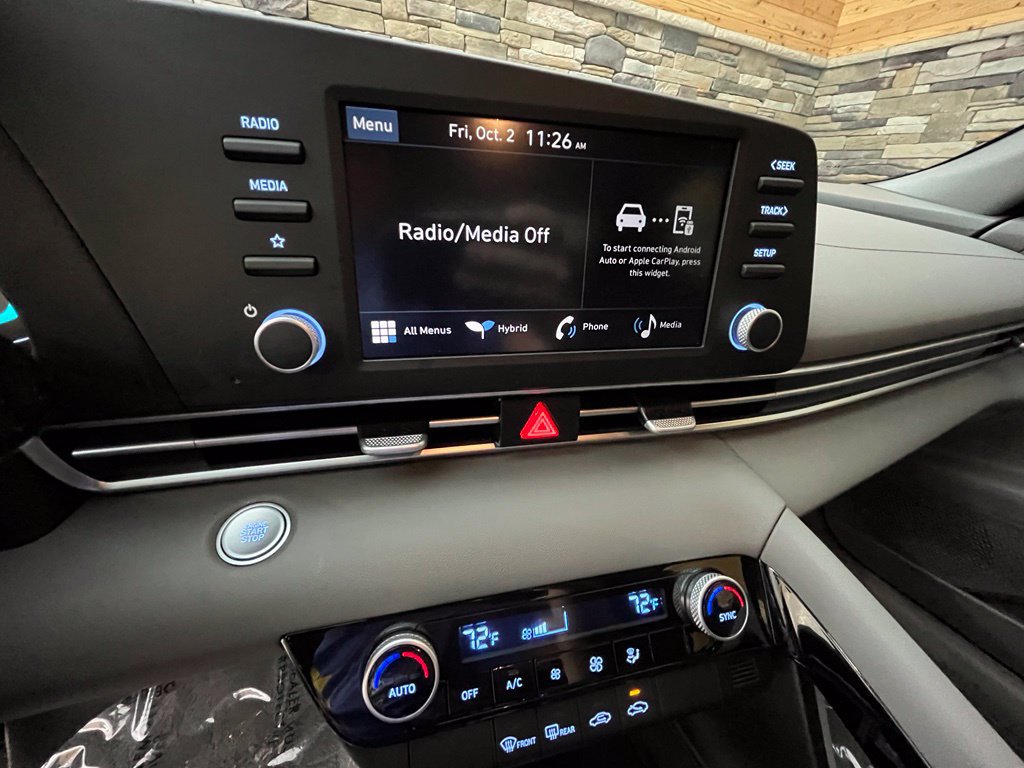Used 2025 Hyundai Elantra Hybrid FWD image 25