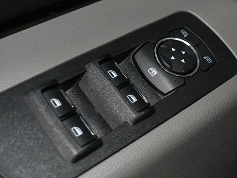 Used 2019 Ford F150 XLT image 42