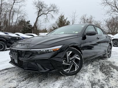 Used 2024 Hyundai Elantra Limited
