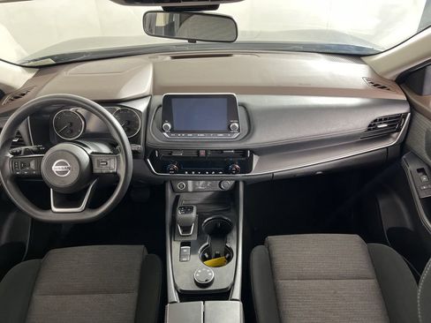 Used 2021 Nissan Rogue SV image 15