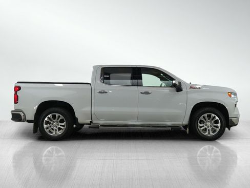 Used 2024 Chevrolet Silverado 1500 LTZ w/ Z71 Off-Road Package AWD/4WD image 7