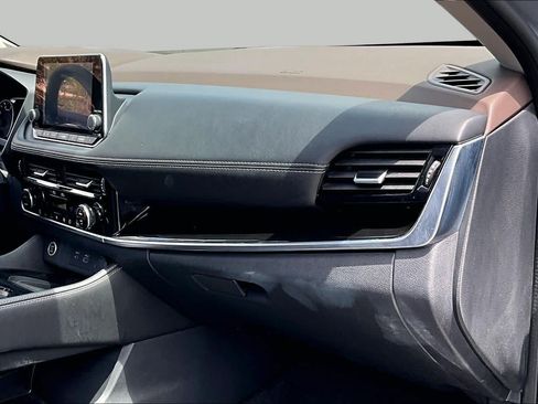 Certified 2022 Nissan Rogue SL FWD image 19