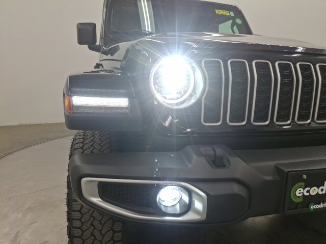 Used 2024 Jeep Wrangler Unlimited Sahara w/ Dual Top Group AWD/4WD image 44