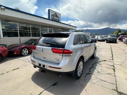 Used 2013 Lincoln MKX AWD image 7