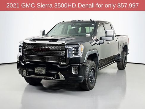 Used 2021 GMC Sierra 3500 Denali w/ Denali Black Diamond Edition image 3