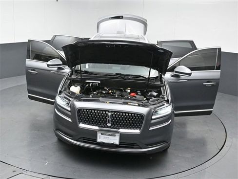 Certified 2023 Lincoln Nautilus Reserve w/ Monochromatic Package image 56