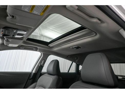 Used 2025 Subaru Crosstrek 2.5i Limited w/ Crosstrek Mirror Package image 18