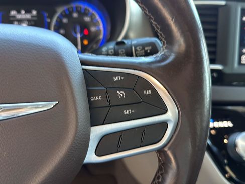 Used 2021 Chrysler Voyager LX w/ Cold Weather Group FWD image 21