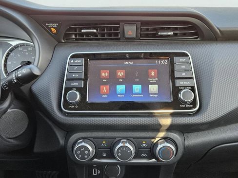 New 2025 Nissan Kicks Play S image 13