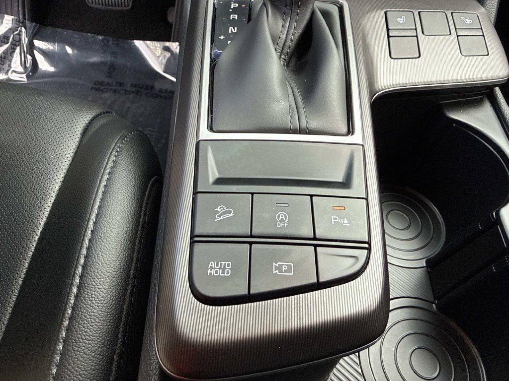 Used 2026 Kia Sportage EX FWD image 33