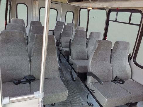 Used 2005 Chevrolet Express 3500 w/ RV Package RWD image 21