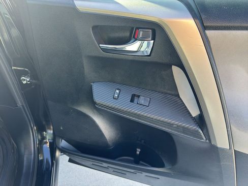 Used 2015 Toyota RAV4 XLE image 16