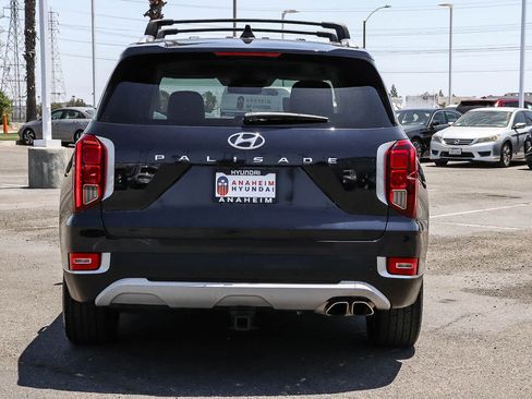 Used 2022 Hyundai Palisade SEL w/ Premium Package FWD image 8