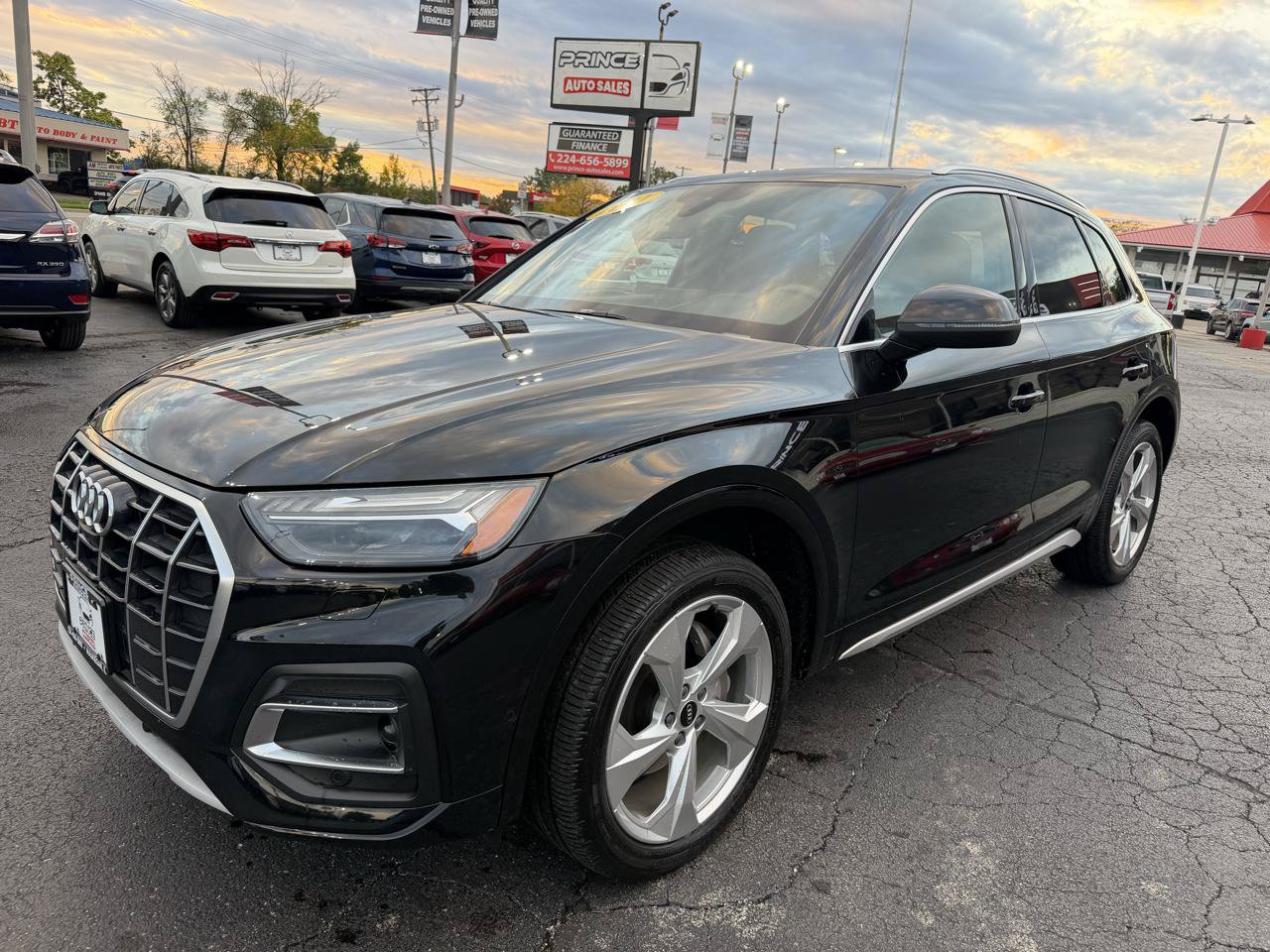 Used 2021 Audi Q5 Prestige w/ Prestige Package AWD/4WD image 3